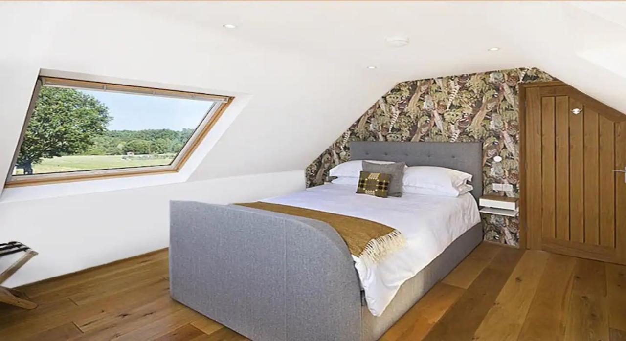 The Pheasantry Bed and Breakfast Wymondham  Exteriör bild